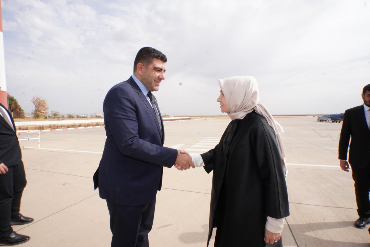 📍 Mardin Havalimanı

✅AK Parti Grup Başkanvekili Sn. Dr. Leyla Şahin Usta’yı havaalanında karşıladım

✅ Program kapsamında ilimize teşrif eden Sayın Usta’ya, Mardin teşkilatı adına hoş geldiniz diyorum

#AKParti #Mardin #TürkiyeYüzyılı