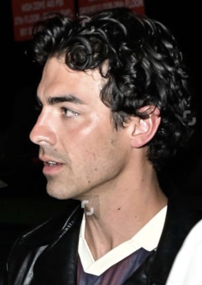 Lonelywarrior3's tweet photo. No es el David de Miguel Angel pero su rostro también parece cincelado. https://t.co/Hq3IfnaAKF