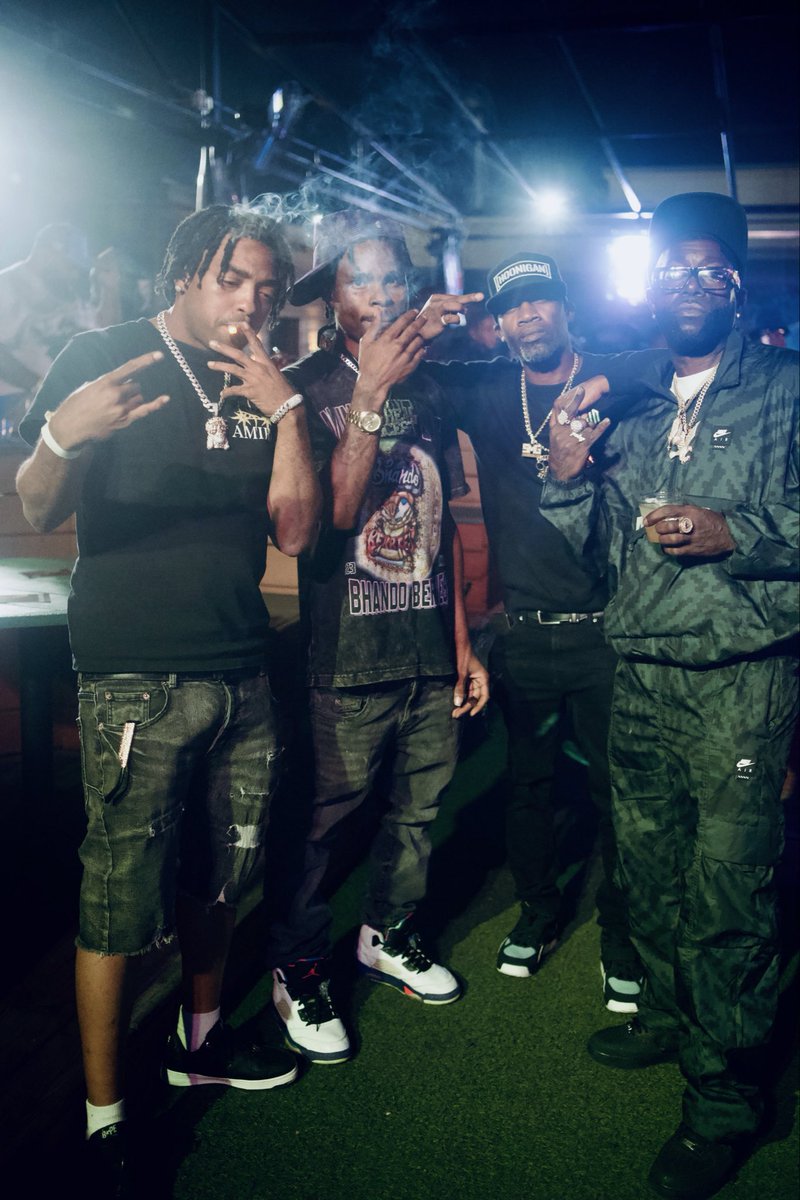 TheNicest... tweet media