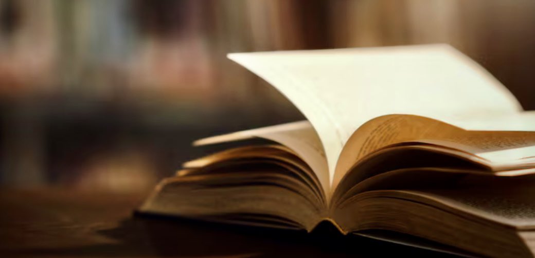 In der brachen Stille 
verdämmernder Lesesäle 
melde ich mich zu Wort
für Wort, aber eigentlich 
findet mein Leben
zwischen den Zeiten statt.

Günter Kunert