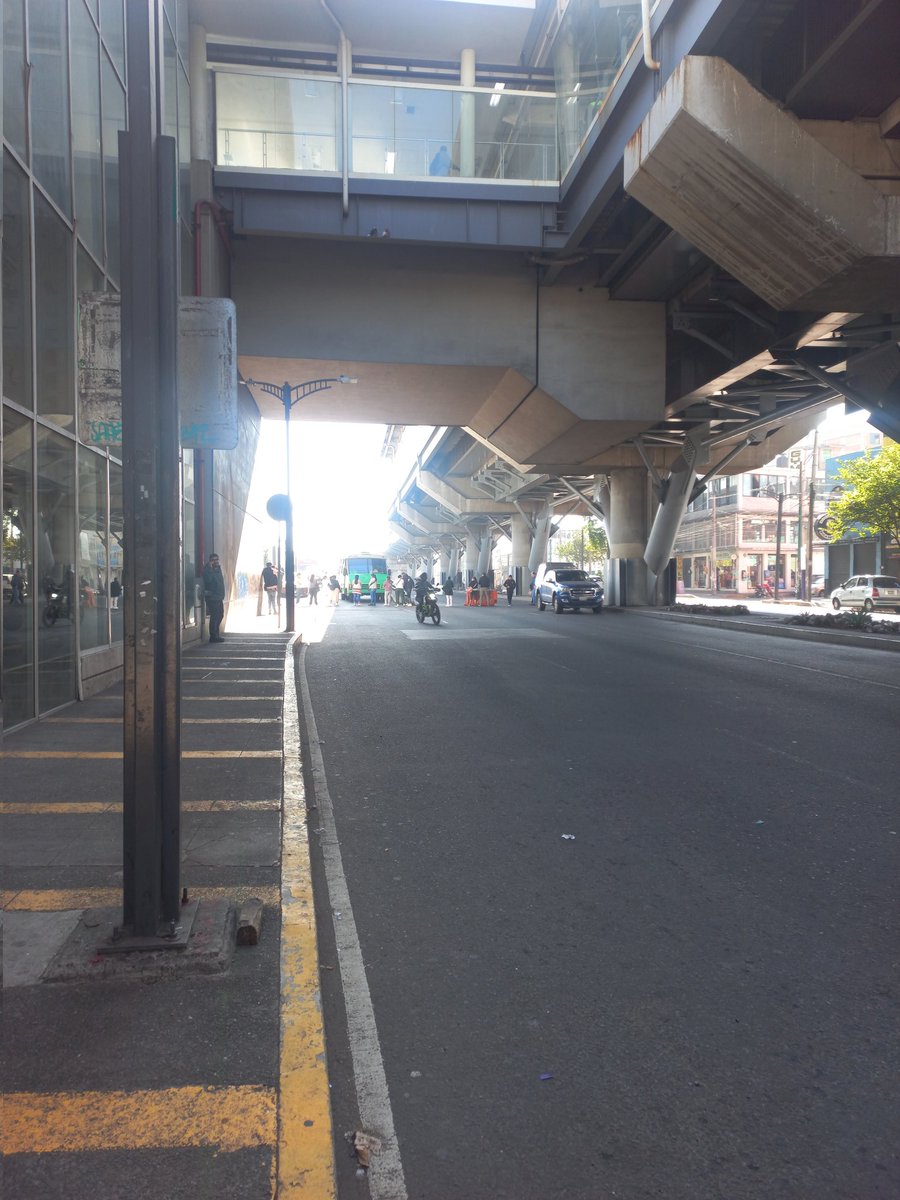 sahkty2683's tweet photo. Cerrada la circulación en avenida #tlahuac a la altura de el metro #tezonco dirección #taxqueña
@MrElDiablo8
Busquen alternativas https://t.co/WmEypt4MeT