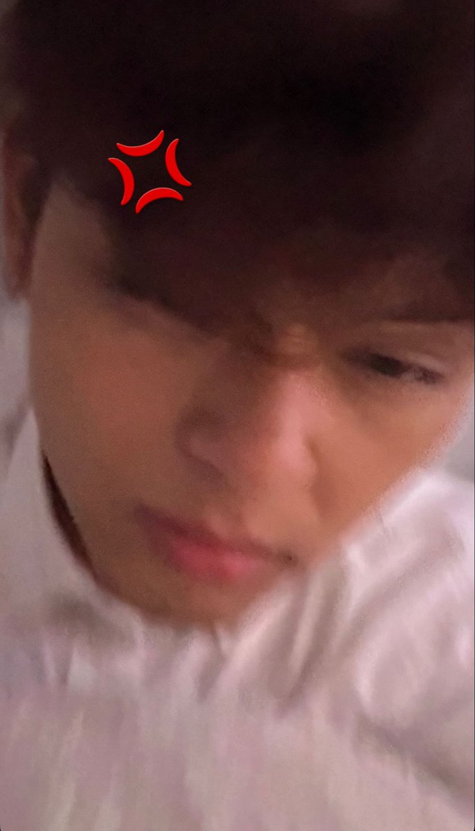 zzzzzeph_'s tweet photo. เหมือนเอ๋อ https://t.co/8B45tu2oO8