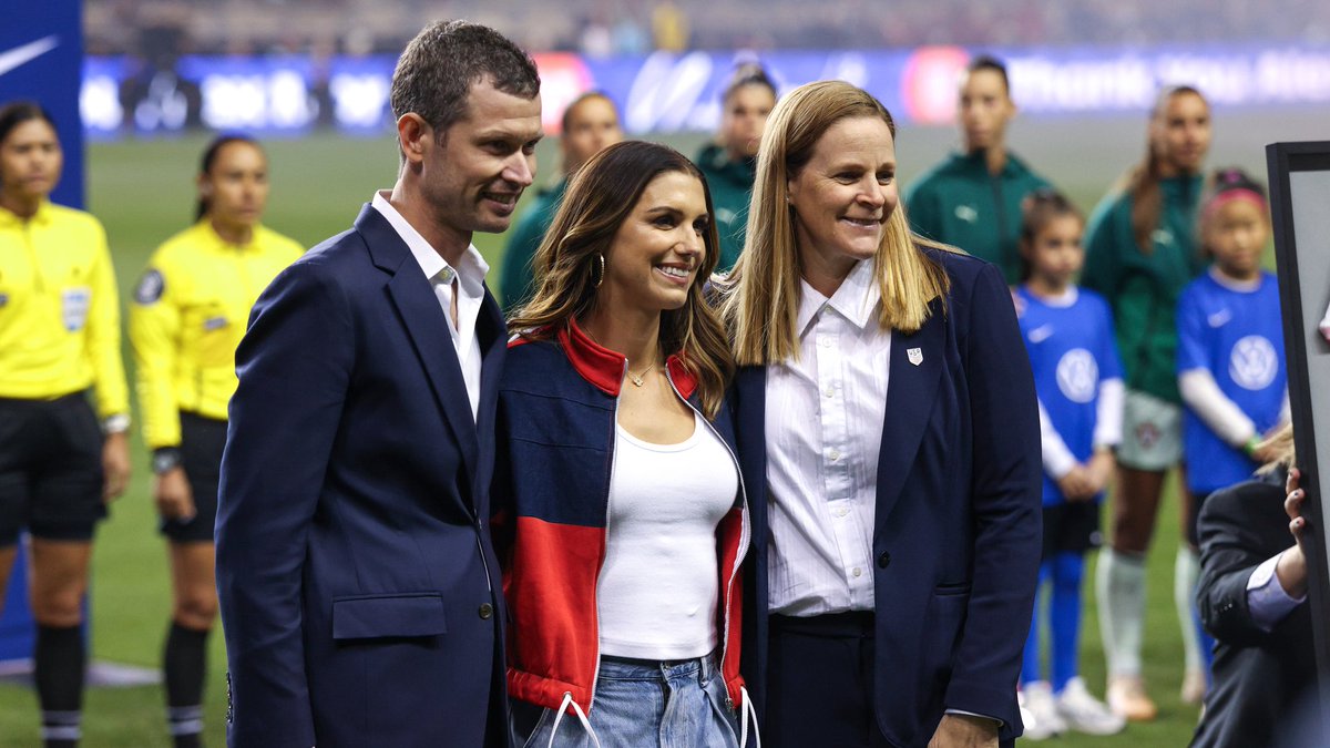 U.S. Women's National Soccer Team tweet media