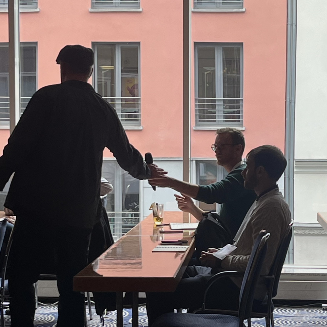 JS_Days's tweet image. Danke an alle Trainer:innen und Teilnehmer:innen, die die JavaScript & Angular Days Berlin 2025 möglich gemacht haben.🚀🎉Es war eine tolle Zeit! 💗
Wir hoffen wir sehen dich im März 2026 in München wieder! 😉
javascript-days.de/muenchen/
