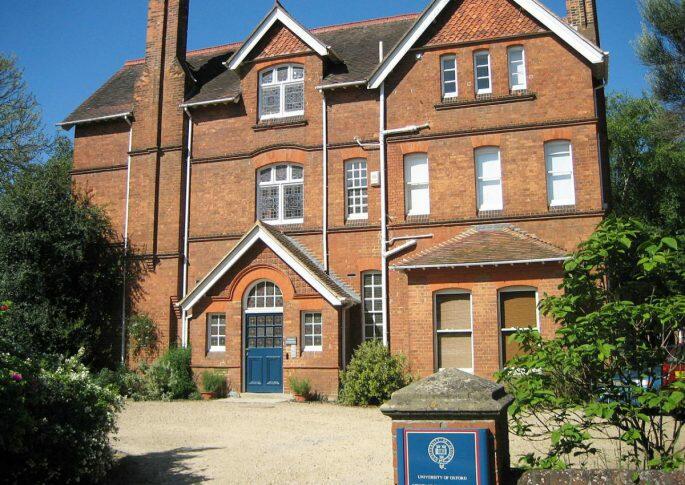 Voltaire Foundation tweet media