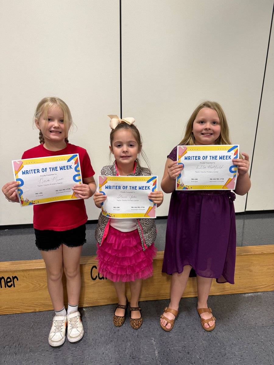 TC_Schools_KY's tweet image. Congratulations to the Writers of the Week from Taylor County Primary Center! 👏✏️❤️
Judith Hurdt -kindergarten
Nova Minor -1st grade
Stevie Yoder -kindergarten
Ella Hatfield - 2nd grade
Expect greatness from our TCPC students!
#tcpride #expectgreatness #tcpc #writersoftheweek