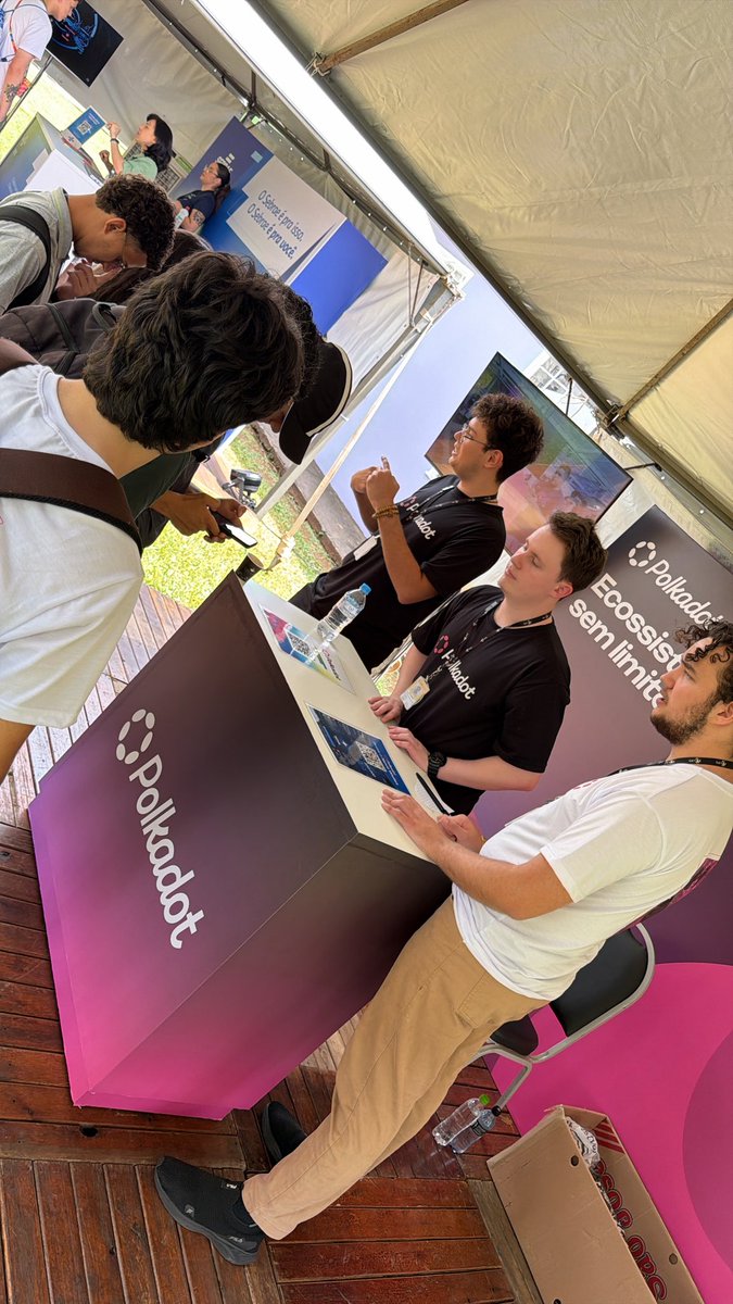 johnrhodelb's tweet image. We are still strong on the third day of the festival with @Polkadot and @SunsetLabsBD ! 

Youth at full steam learning about the ecosystem and that blockchain is not just a moment but a revolution!

Thank you for Believe in the potential @PolkadotEB .

@Web3foundation @paritytech