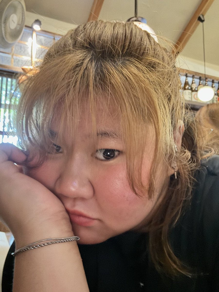 คนหน้าแมวส้ม tweet media