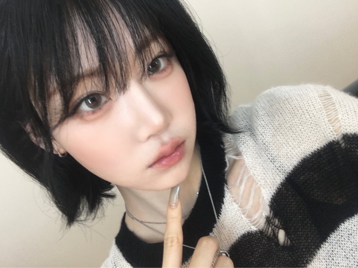 [251025] #NaKyoung fromm update 🐈‍⬛💌

#NaKyoung #나경 #S7 #Naky 
#tripleS #트리플에스 #トリプルS