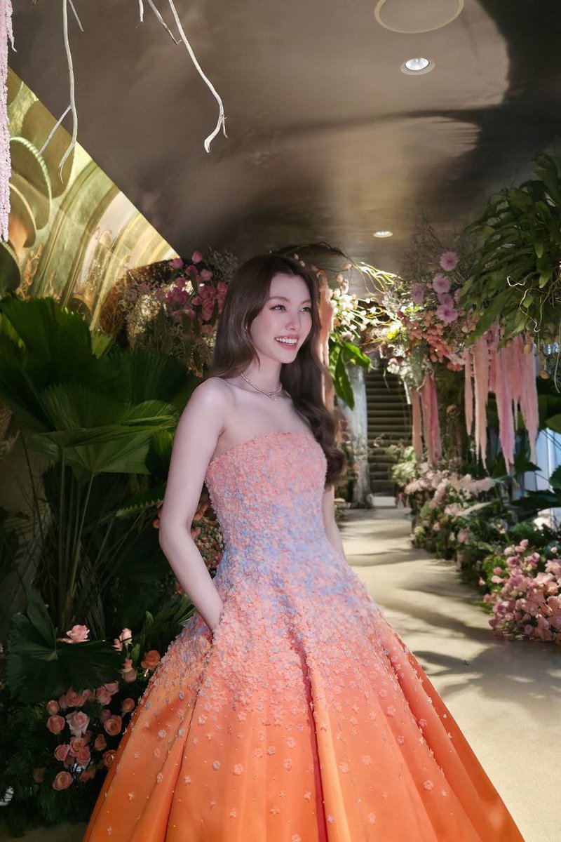 LingormGT's tweet image. Just like a flower watered by Lingling 🤭😍

ORM CENTRAL CHIDLOM ANN
#CentralAnniversaryxOrm