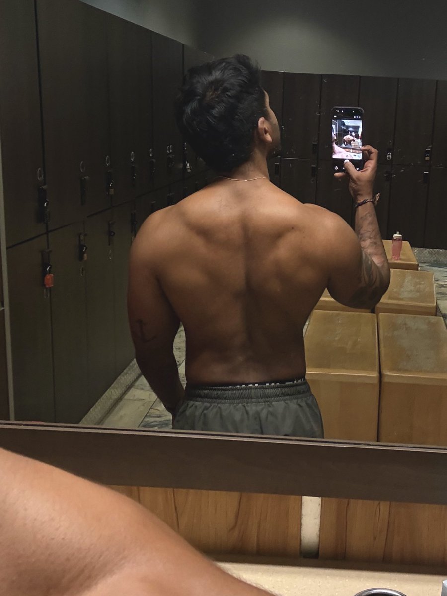 Vodkaontherockspls🍸 tweet media