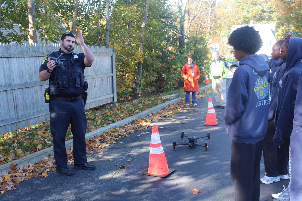 TownofWestwood's tweet photo. Eleventh graders from the Criminal Justice program at @bhrtech stopped by the @westwoodpd today to get practical experience using radar and lidar, tour the police station, and see a drone demonstration. Thanks for joining us! #committedtoservice #comebackanytime https://t.co/KIHnlup7BG