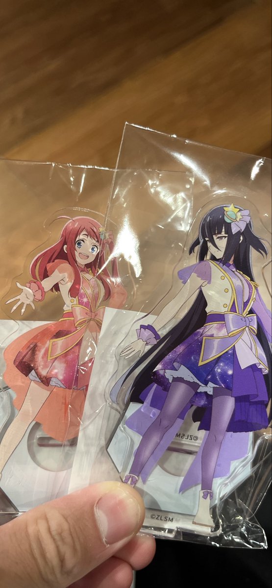 アニメスタイル人物画 紫色の衣装 Add+Re:collection on X