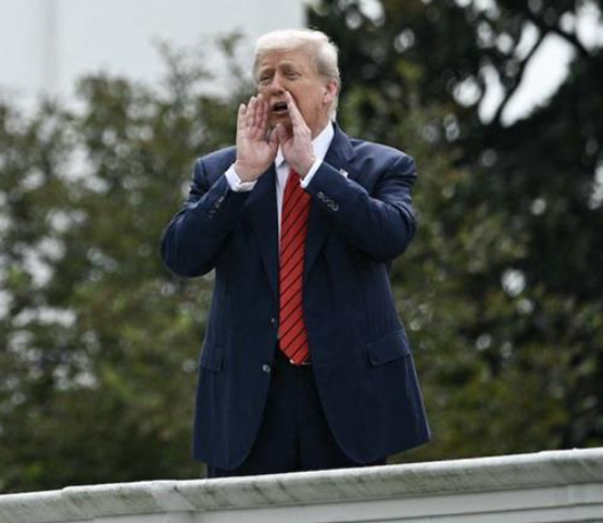 RNCResearch's tweet image. 🔈You voted for the shutdown, dipshit.