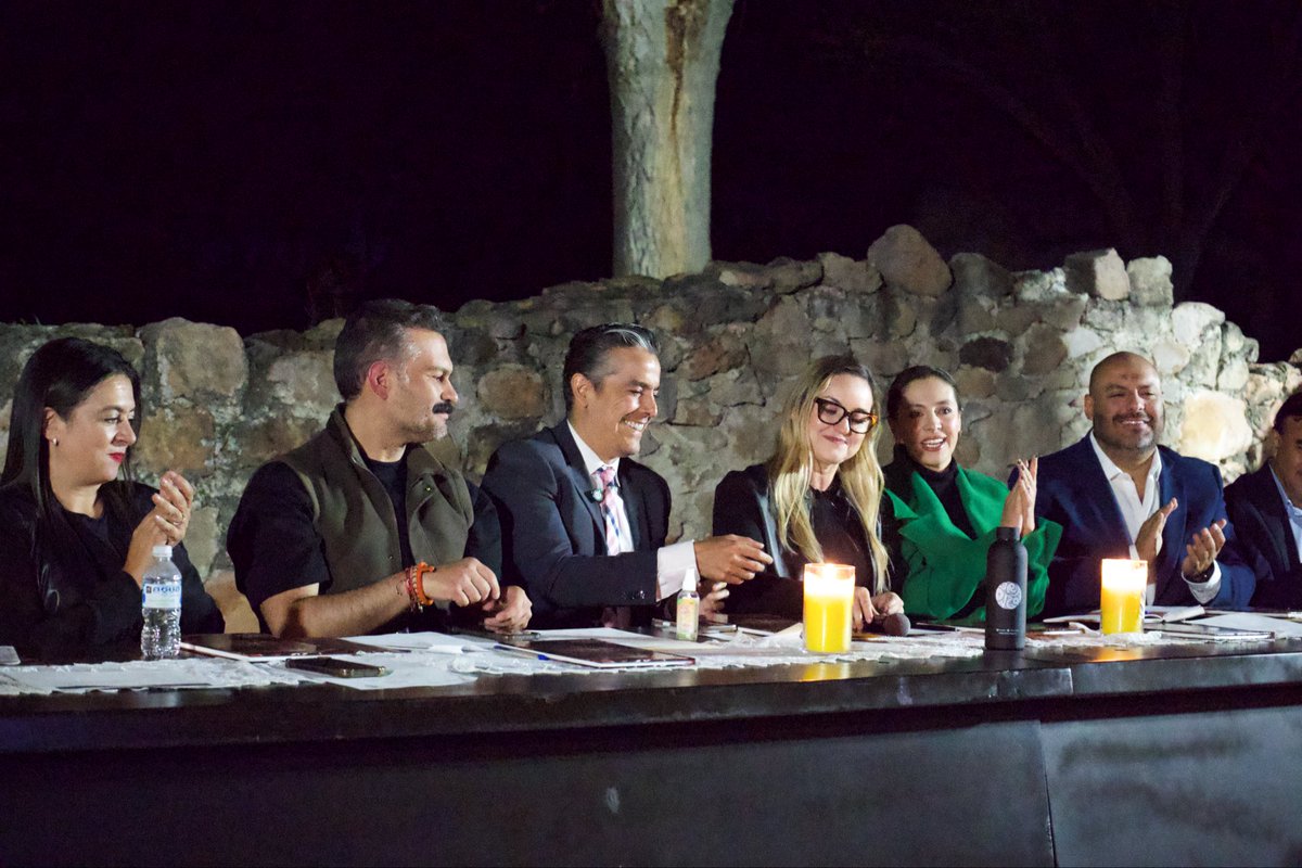 Muy contento con la instalación de la Comisión de Promoción Turística. 🌄

El turismo es una de mis grandes pasiones, y trabajar por Durango desde este espacio me llena de entusiasmo. 💙

Gracias a las autoridades que nos acompañaron y comparten esta visión 🙌