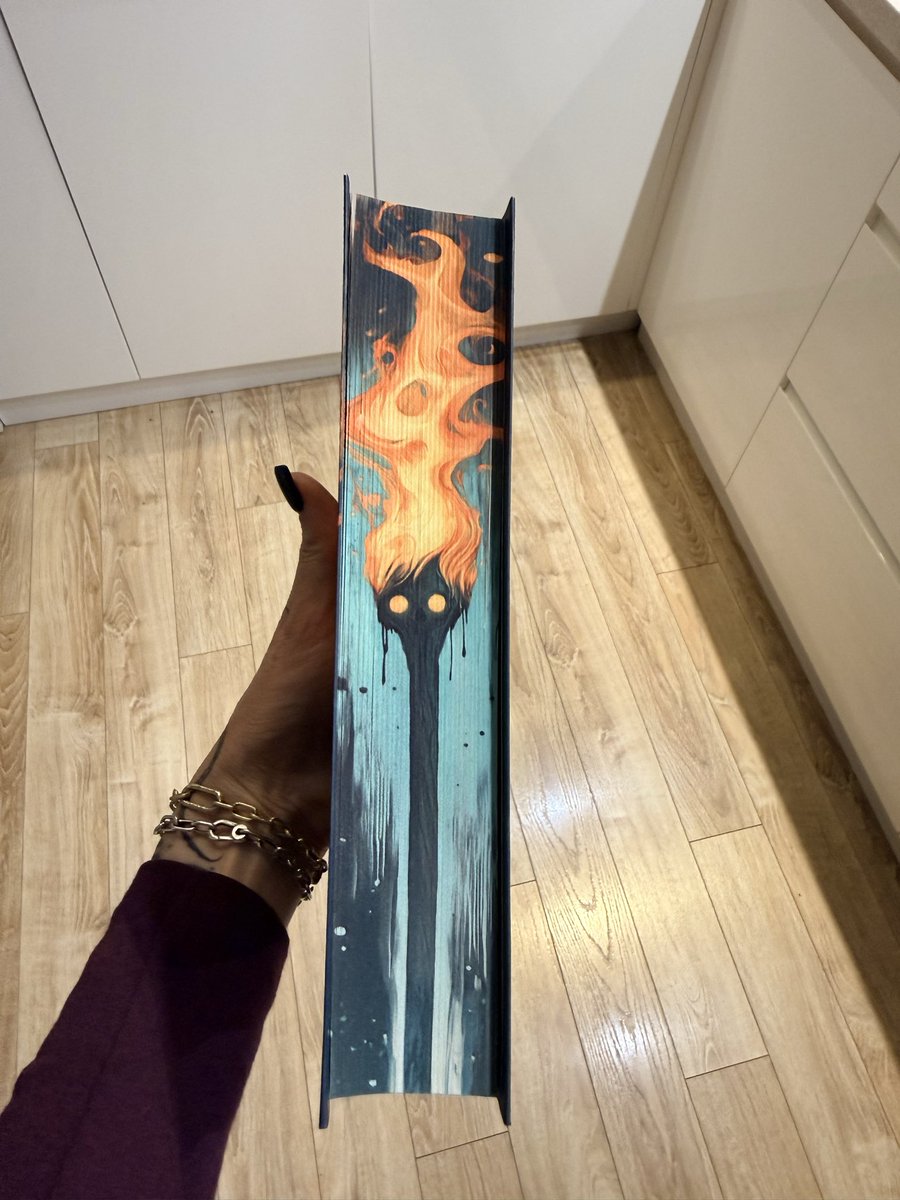 Краківська примара tweet media