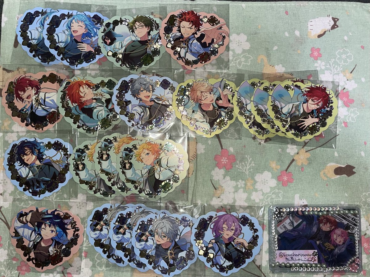 kouchanyaaan's tweet image. 【交換/譲渡】あんスタ プチプリ

譲》英智 渉 北斗 真 真緒 〇鉄虎 翠 忍 ★一彩 ☆藍良 マヨイ ★日和 ☆宗 ☆みか 〇ゆうた ★燐音 ☆ニキ ★薫 ☆晃牙  〇アドニス 〇友也 なずな 創 敬人 紅郎 ☆司 ★レオ ★泉 嵐 夏目 〇つむぎ 〇宙 エス カンナ ユメ

求め⬇️続きます