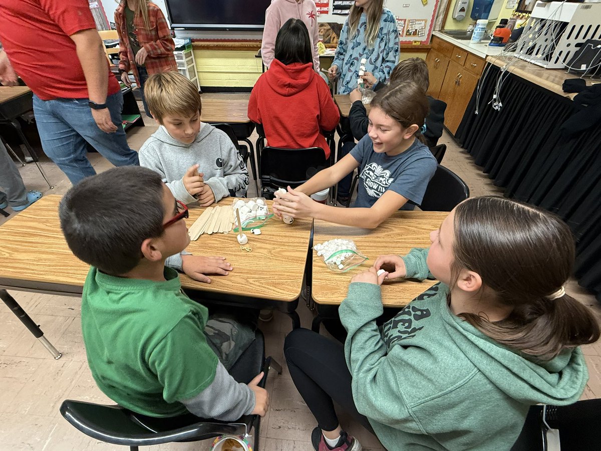 mbaconJCC's tweet photo. More fun House Meetings activities! https://t.co/cdayzkCmpN