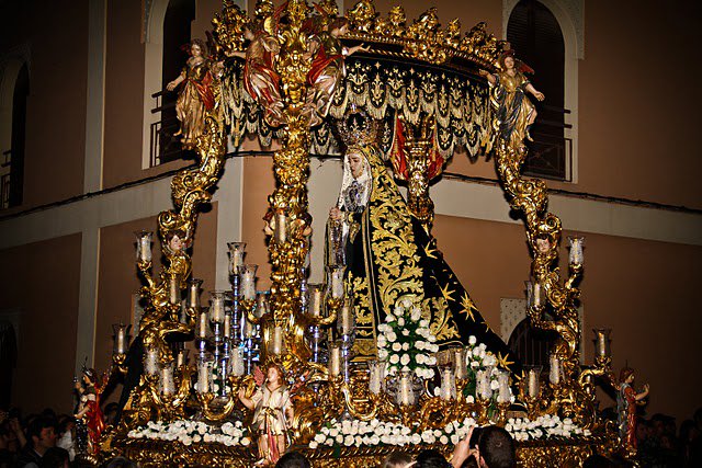La Hdad. del Remedio de Ánimas anuncia que, por el 50º aniversario de la bendición de Ntra. Sra. Madre de Dios en sus Tristezas, la imagen será trasladada en su paso procesional el 8 de noviembre a la Mezquita-Catedral. A las 18h habrá Eucaristía, regresando después a San Lorenzo