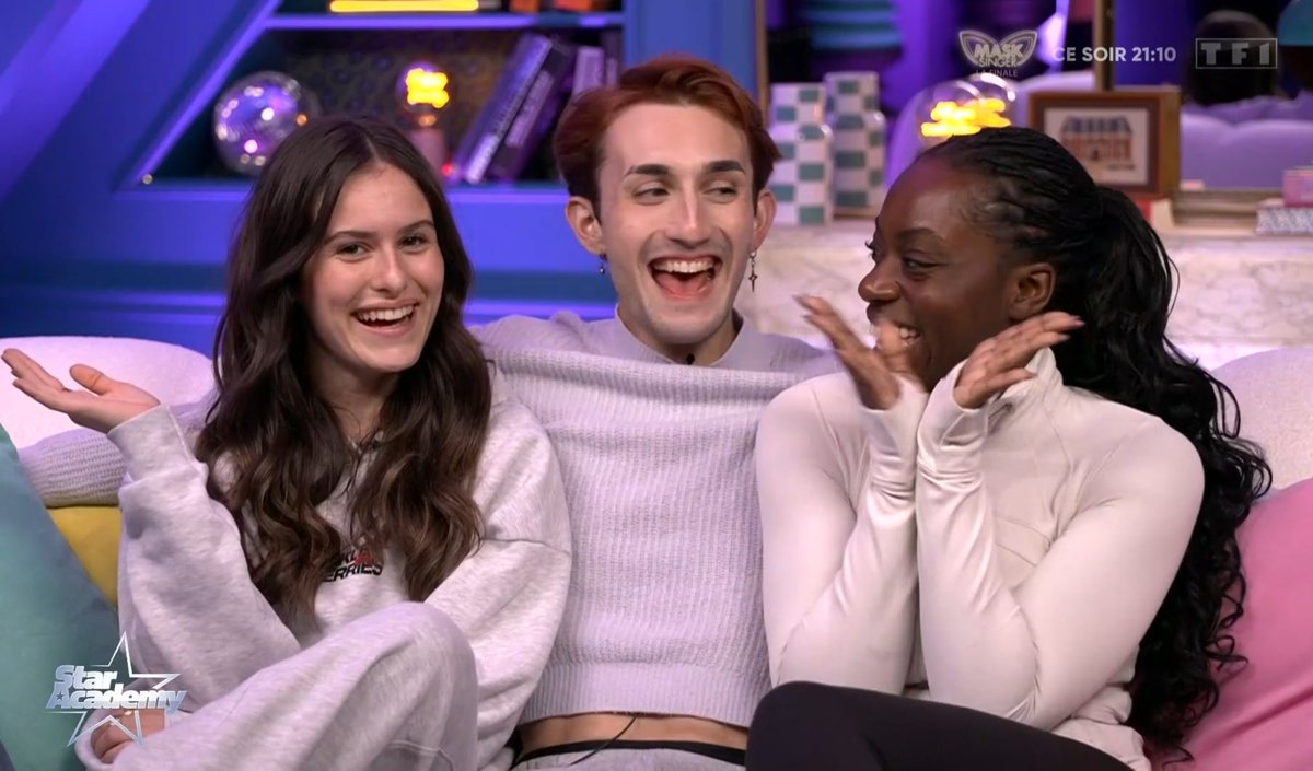le trio qui va passer noël, nouvel an et demi-finales au château⭐️ #StarAcademy