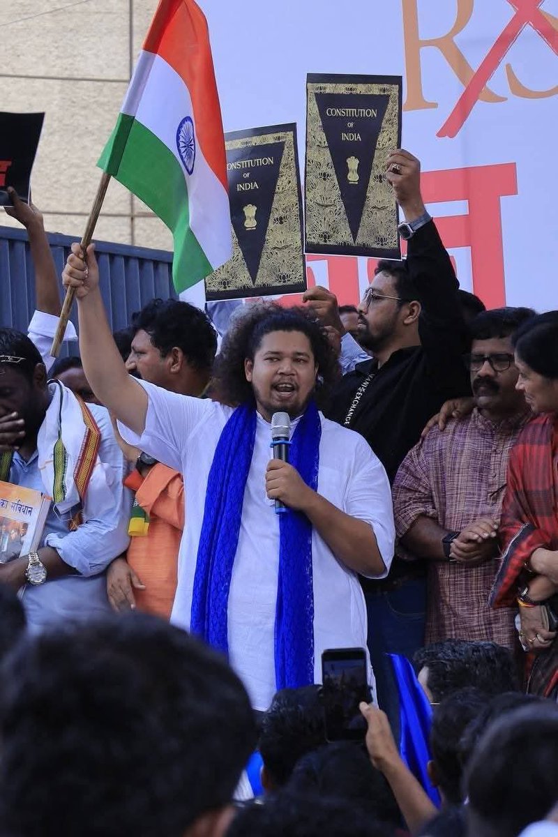 MDTayyab_Zafar's tweet image. वंचित बहुजन आघाड़ी आयोजित जन आक्रोश मोर्चा

❌RSS के खिलाफ
✅फुले-शाहू-आंबेडकरवादियों का जनसैलाब। 💙💪

#जन_आक्रोश_मोर्चा #VBAForIndia