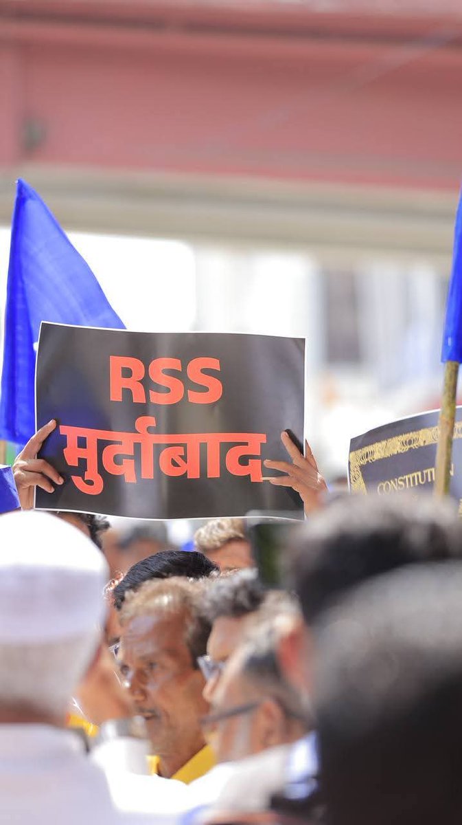 MDTayyab_Zafar's tweet image. वंचित बहुजन आघाड़ी आयोजित जन आक्रोश मोर्चा

❌RSS के खिलाफ
✅फुले-शाहू-आंबेडकरवादियों का जनसैलाब। 💙💪

#जन_आक्रोश_मोर्चा #VBAForIndia