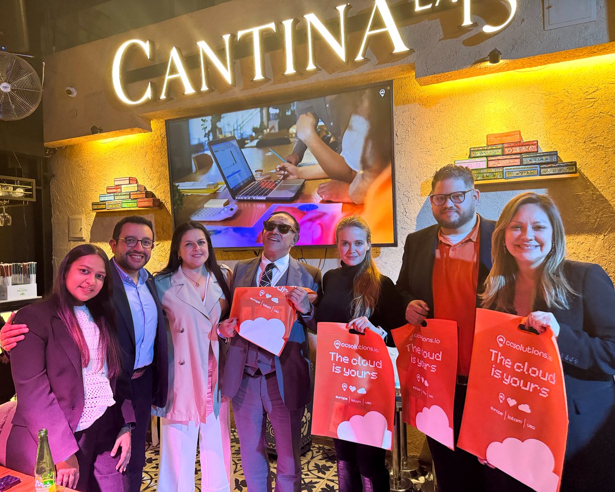 ccsolutions_lat's tweet image. Anoche en Bogotá celebramos más que un evento: marcamos el inicio de una nueva etapa para CCSolutions.io 🚀
Hablamos de IA, autonomía tecnológica e innovación desde la infraestructura propia.
Y estrenamos oficialmente nuestra operación en Colombia 🇨🇴 con Carolina Vásquez…