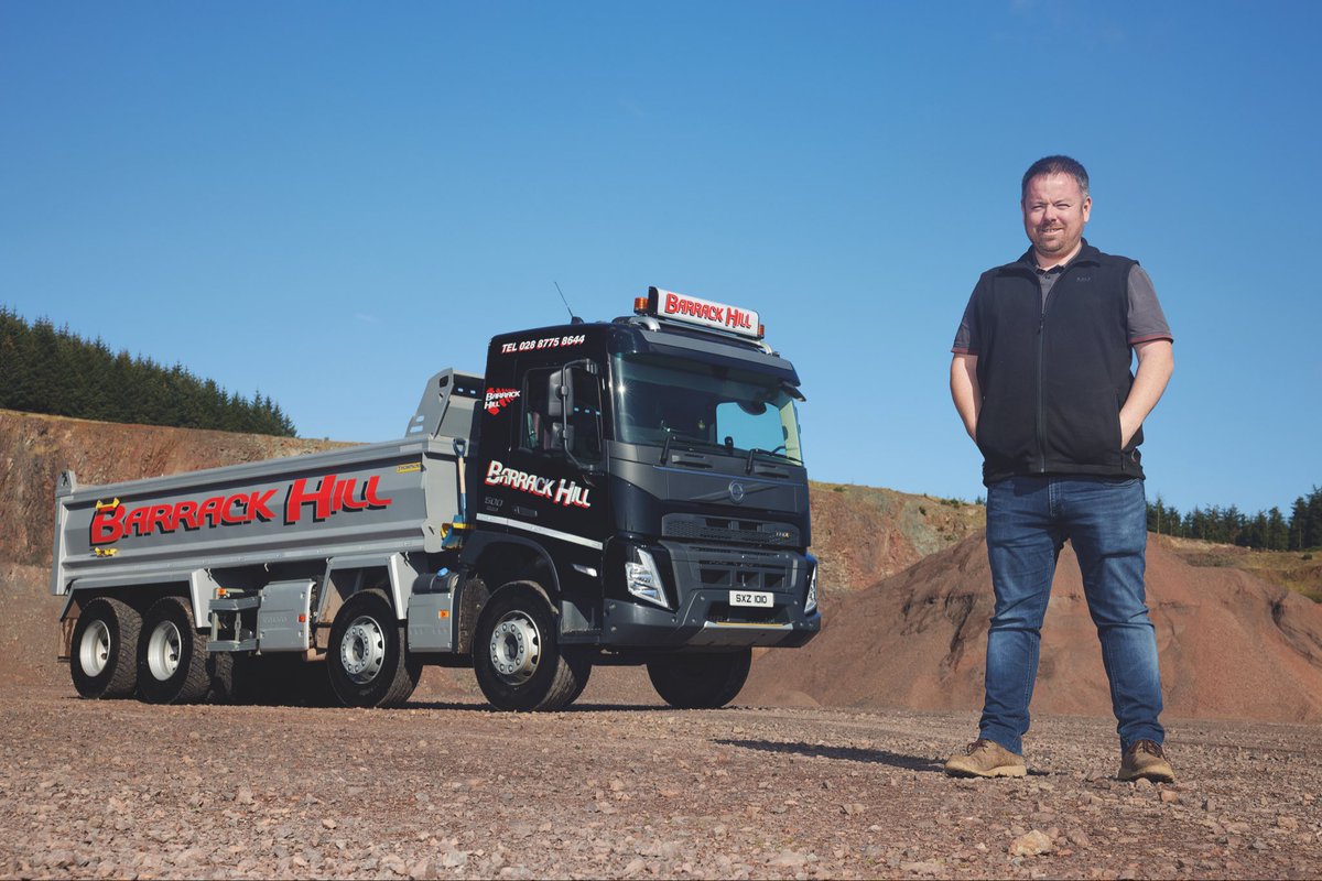 TrucknDriver's tweet image. 🚛 Northern Ireland’s Barrack Hill has added six new Volvo FMX 500s to its fleet, hauling stone &amp;amp; aggregate in serious style! 💪
Catch the full story in our bumper Volvo special, out now in Truck &amp;amp; Driver.
#VolvoTrucks #FMX #TruckAndDriver