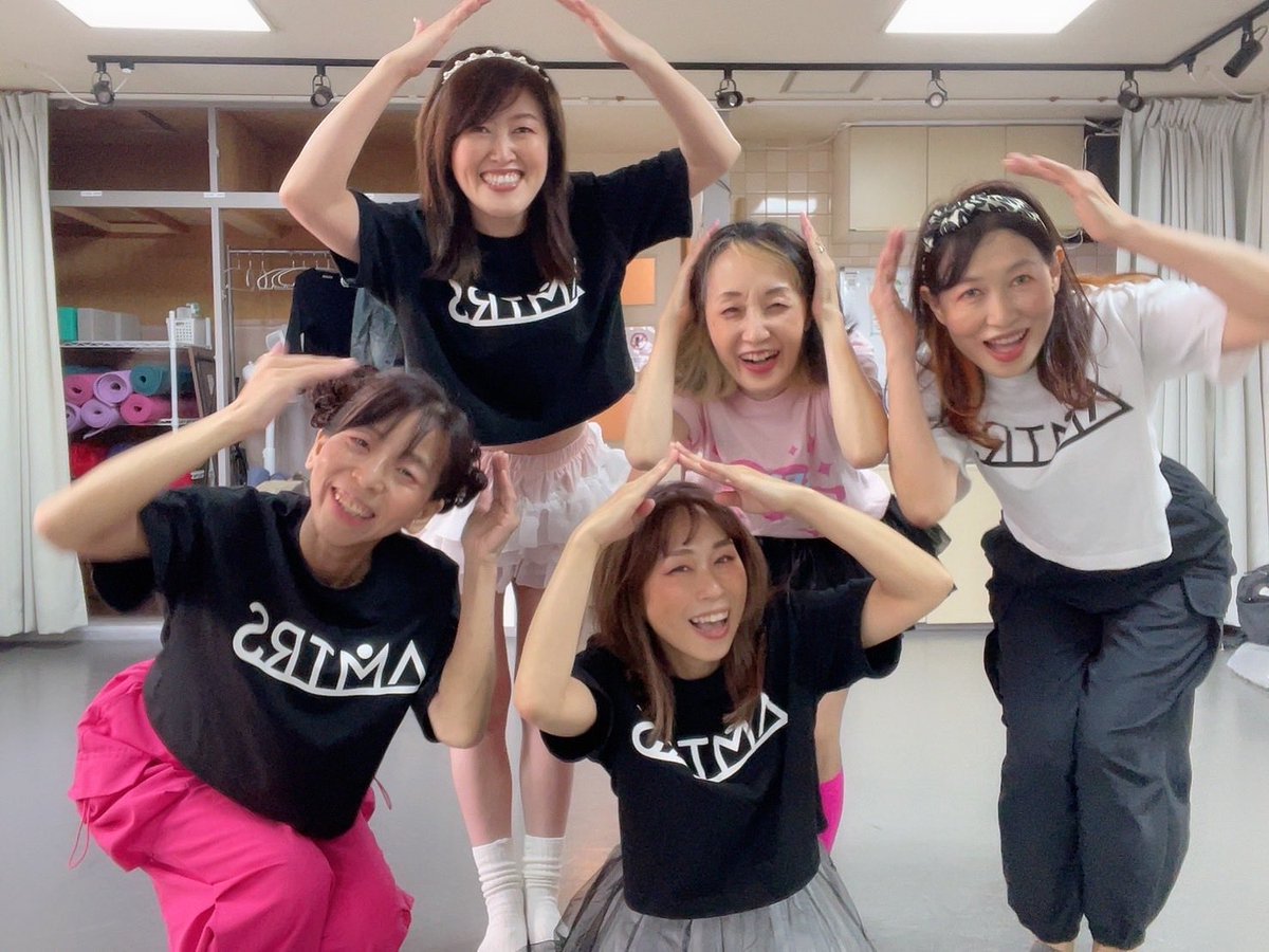 「チャレンジしようとしたけど難しくて途中で諦めた」という声を聞いた。同じことに私もチャレンジしてて。難しくて「何回やってもできない」「無理かも」と思うタイミングもありつつ、諦めずに準備を続けたら、チャンスを手に入れることができた。
私はそうしてるから、人生面白く展開してるよー！