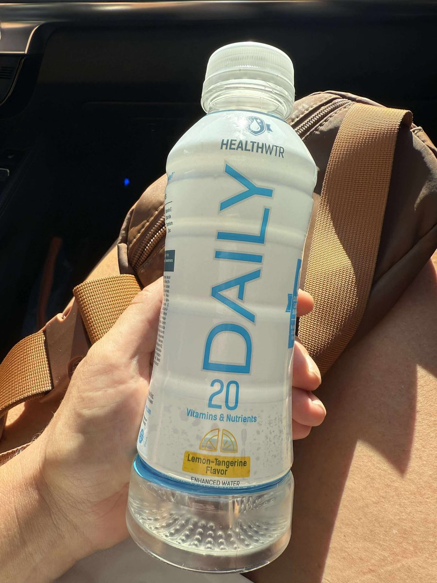 drinkHealthwtr's tweet photo. Hydration + nutrients = power mode ON with #Healthwtr. Have you taken your vitamins today? https://t.co/F9sjzTd9xg