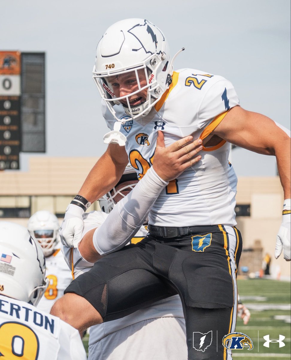 Kent State is one of ten teams in the country with three or more plays of 70+ yards on offense this season, with all of them going for touchdowns⚡️

The Flashes have at least a completion of 34 yards or more in every game this season…an explosive group🔥

<a href="/KentStFootball/">Kent State Football</a>