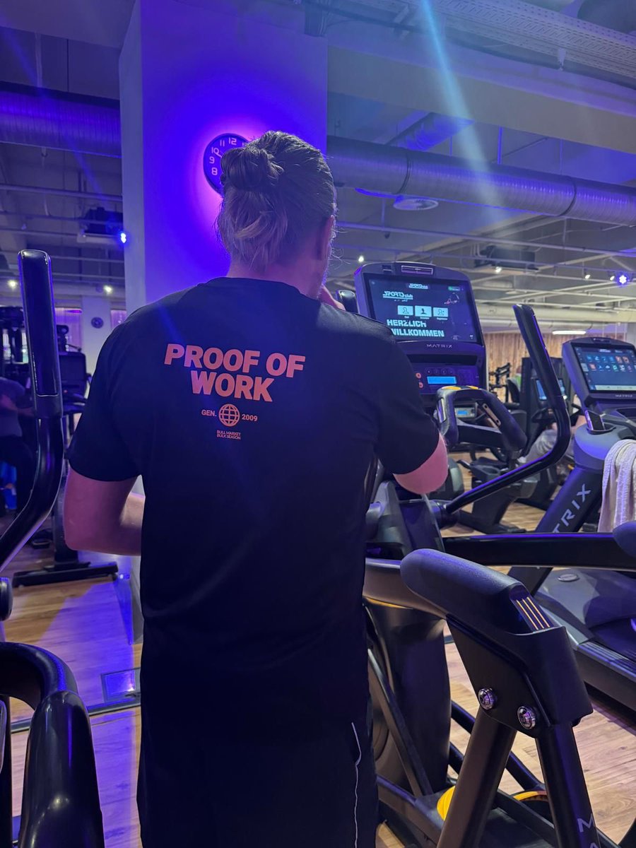 AndreBstr's tweet photo. #proofofwork #bitcoin #btc #gym #fitness #sports #Hamburg https://t.co/qlo80Lnq3s