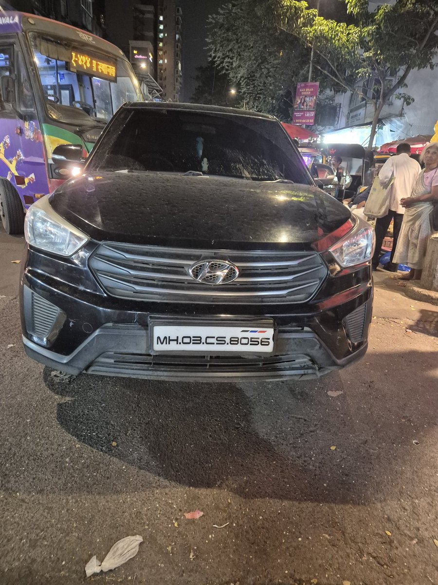ritusharma9736's tweet photo. @MTPHereToHelp what nonsense is this at Mulund Station. This car with no driver inside and tinted glass blocked the traffic for good 10 mins including the bus. How is this allowed? 

@mulund_info https://t.co/7KNmenr7kL