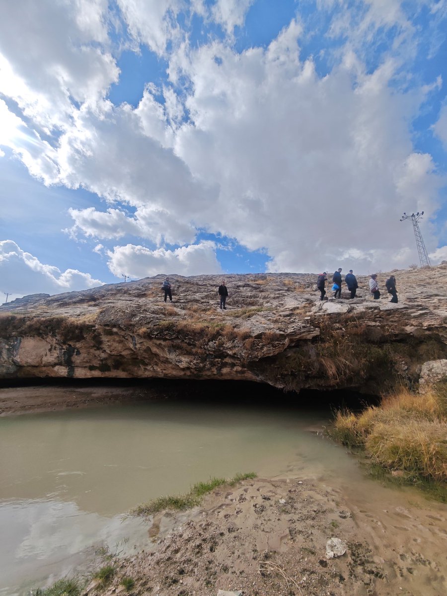 🌿3. Geleneksel Diyadin Kanyon Yürüyüşü öncesi hazırlıklarımız tüm hızıyla devam ediyor! 💪
Kurum amirimiz ve personellerimizle birlikte kanyonda çevre temizliği gerçekleştirerek doğamızı yürüyüşe hazır hale getirdik. 💚🌍<a href="/frknkrksz/">Furkan Korkusuz</a> <a href="/diyadin004/">DİYADİN KAYMAKAMLIĞI</a>
