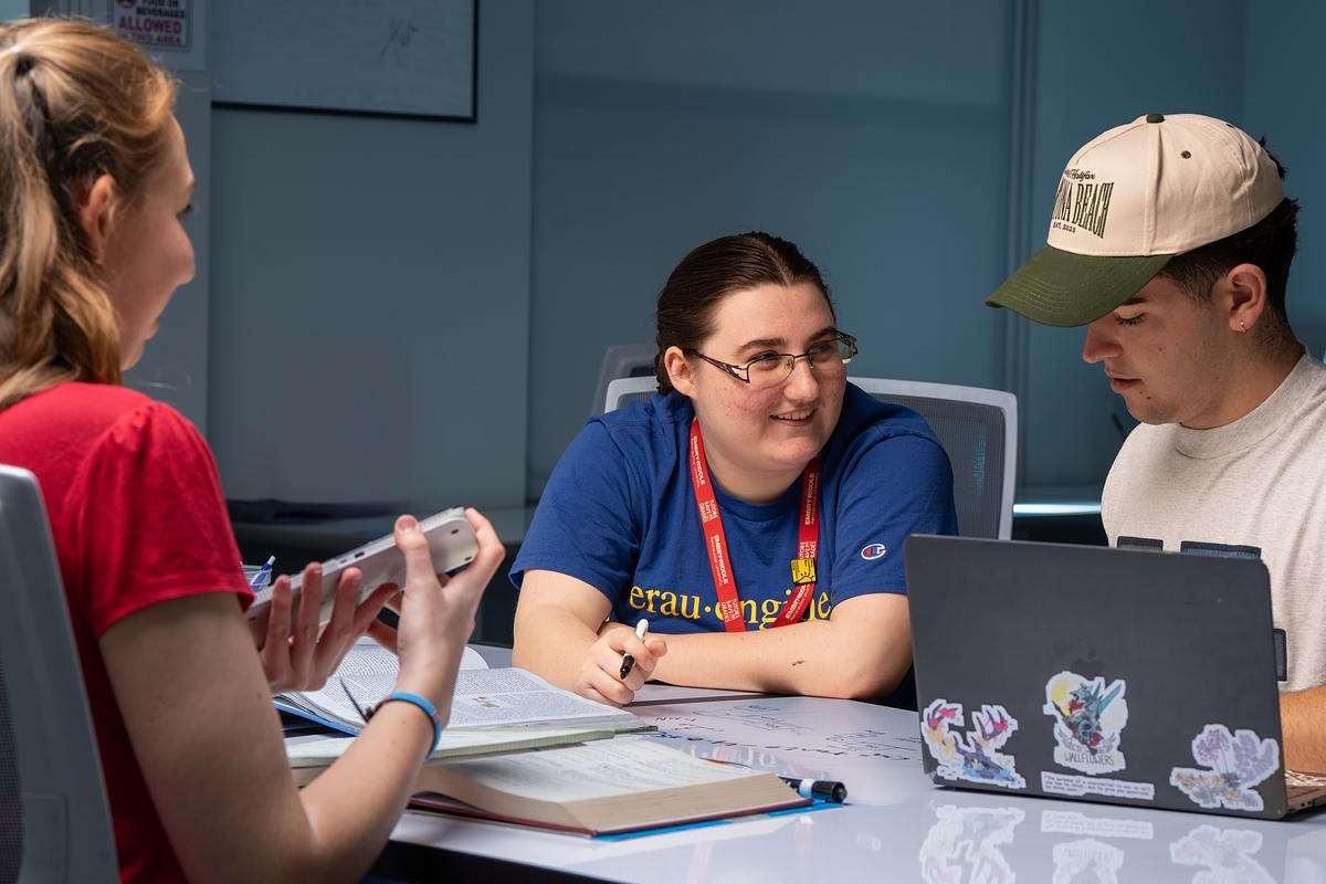 ERAU_Daytona's tweet photo. As National Transfer Student Week comes to a close, we shine a spotlight on the incredible transfer students who enrich our campus every day.

To our current and future transfer Eagles—this one’s for you. 💙💛
#TransferStudentWeek https://t.co/Ct8Y8lop6Y