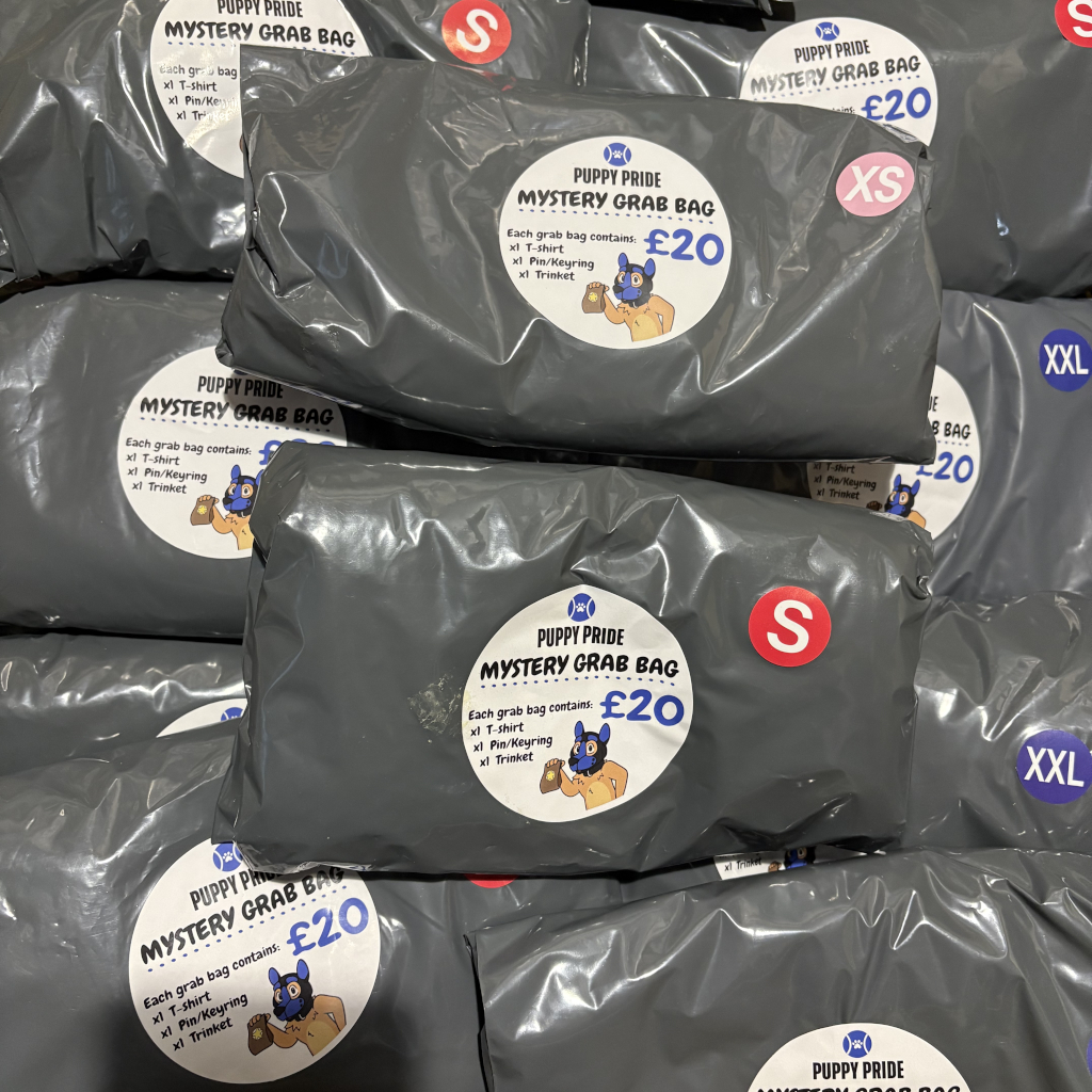 Last week we introduced our brand new Grab Bags at the Doggy Weekend market

If you missed out then you can now get them from our website!

They're all prepacked, and we have limited stocks of each size

puppypride.store/pre-packed-gra…