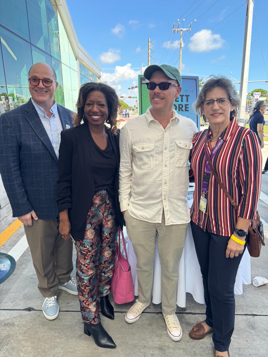 We were honored to be part of the ribbon-cutting ceremony for Metro Express. Cultural Affairs staff and our Art In Public Places team joined <a href="/GoMiamiDade/">Miami-Dade DTPW</a> and <a href="/MayorDaniella/">Daniella Levine Cava</a> at the SW 152nd Street BRT Station featuring “Memory Mirror” by Emmett Moore.

#MiamiDadeArts #MetroExpress