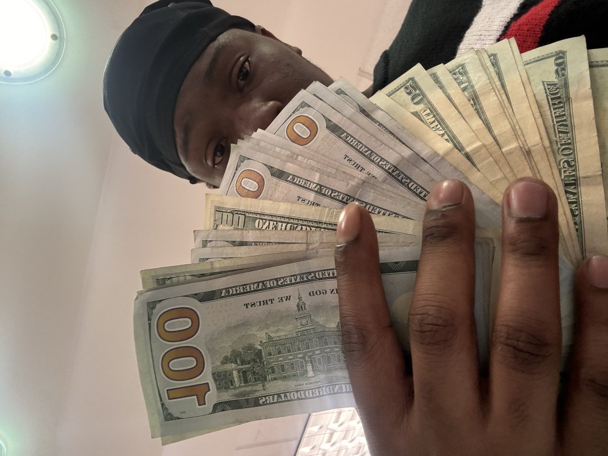 CasperSo2gz's tweet photo. money and gun sounds https://t.co/oipZE7983R