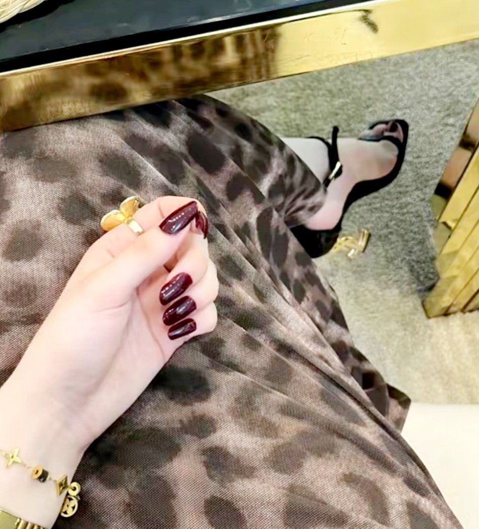 التايجر 
يسيطر