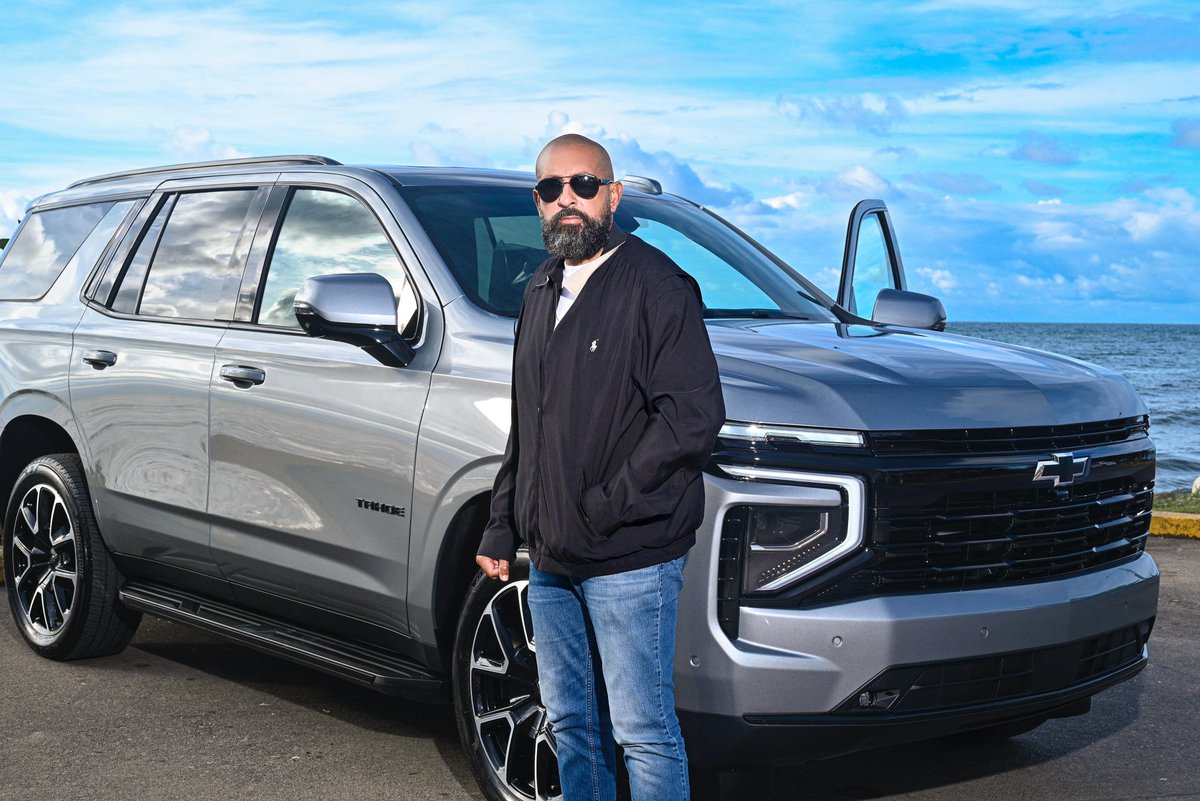 Hoy me acompaña la Chevrolet Tahoe y sinceramente es una experiencia increible. Sentir la potencia, la comodidad y ese estilo que solo Chevrolet logra... simplemente otro nivel. 
#chevrolet #honduras #Tahoe #grupoQ #Publicidad #Laceiba