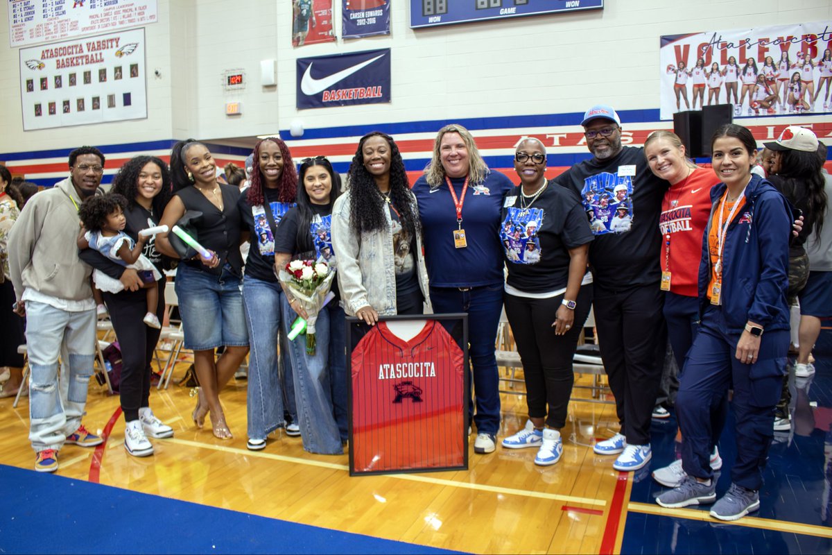 Atascocita Softball tweet media