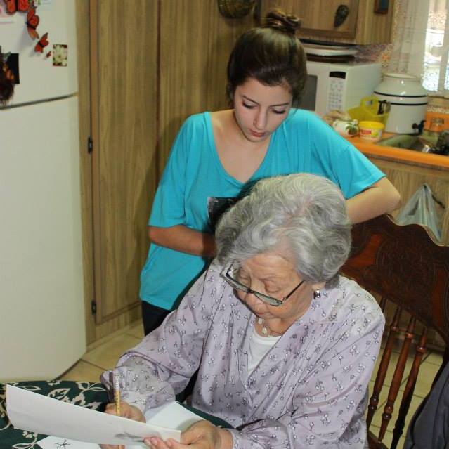 gcwalther_x's tweet image. Recovering this photo from 2006 or so with my grandmother thanks to @Magnific_AI Precision 2.0 making magic ! You can use it via 
Magnific or @freepik 🪄🧙