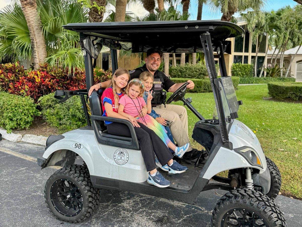 UnityDelray's tweet image. The Leibovich family took over the Head of School Office this week! 💛🐎 Tours, lunch, photos, bracelet making &amp;amp; an ice cream party made it a day full of fun and memories! ✨ #UnitySchoolFL #MustangPride #CommUNITY