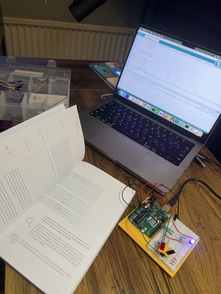 iuliaferoli's tweet image. Starting the weekend with a quick @arduino project.
I’m using phototransistors to “read” the light in the room and thus control the RGB components and brightness intensity of one LED.  
Switching the room lights and selectively covering the sensors changes the output!