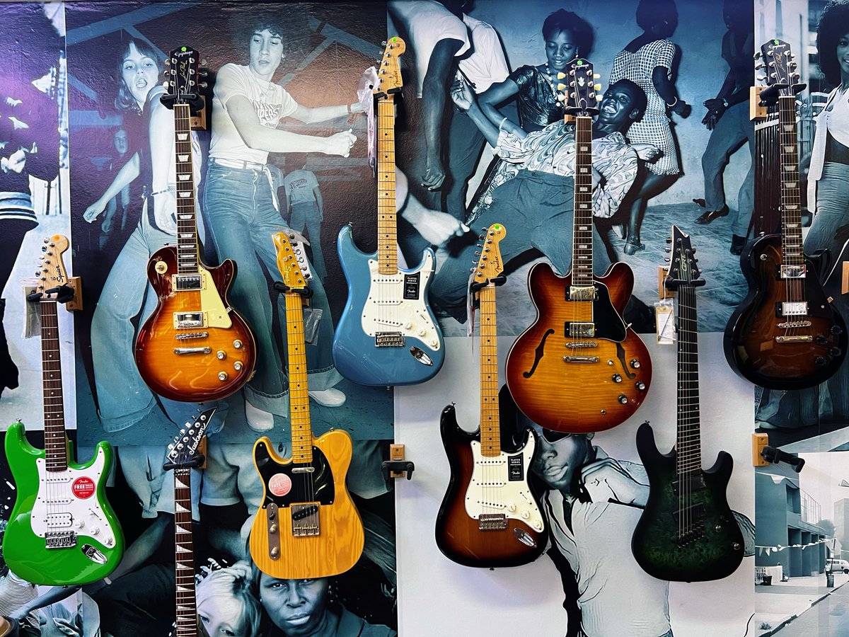 🎶 Wall of dreams, strings of destiny.
Your future hit is waiting for your hands. 🎸

#hedgehogcreative #musicshop #sarityourcity