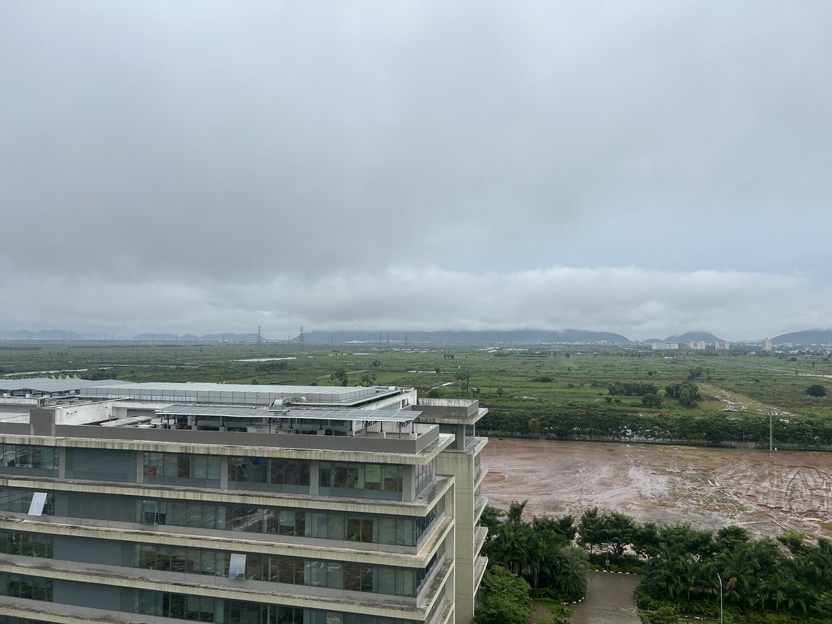 PrudhviV12's tweet image. eskkk weather 🥶
#SRMAP