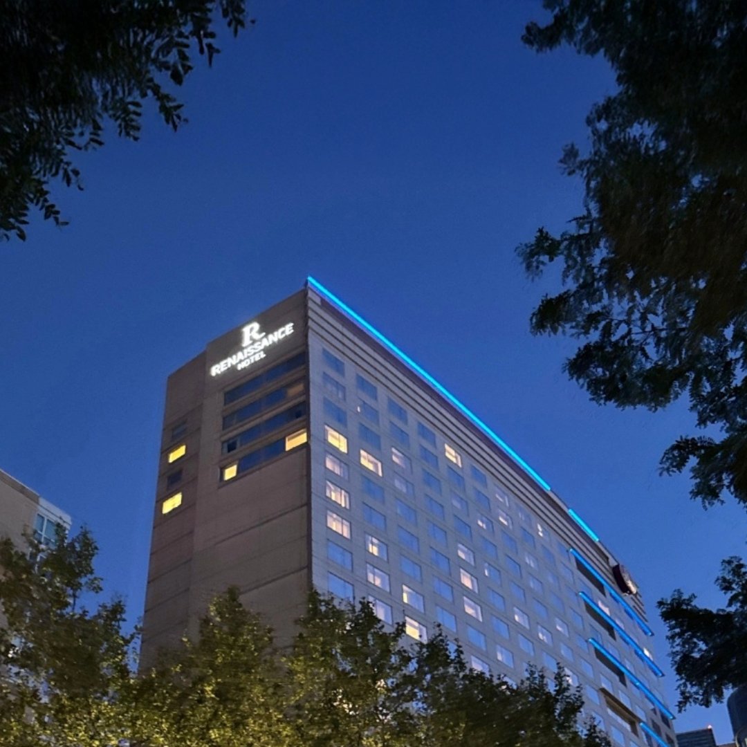 pscosigngroup's tweet image. Proud to feature the new look for the Renaissance Boston Seaport District!

PSCO Sign Group - Philadelphia Sign was a turnkey partner managing the entire exterior signage project from initial design through final installation.

#ExteriorSignage #BrandImplementation