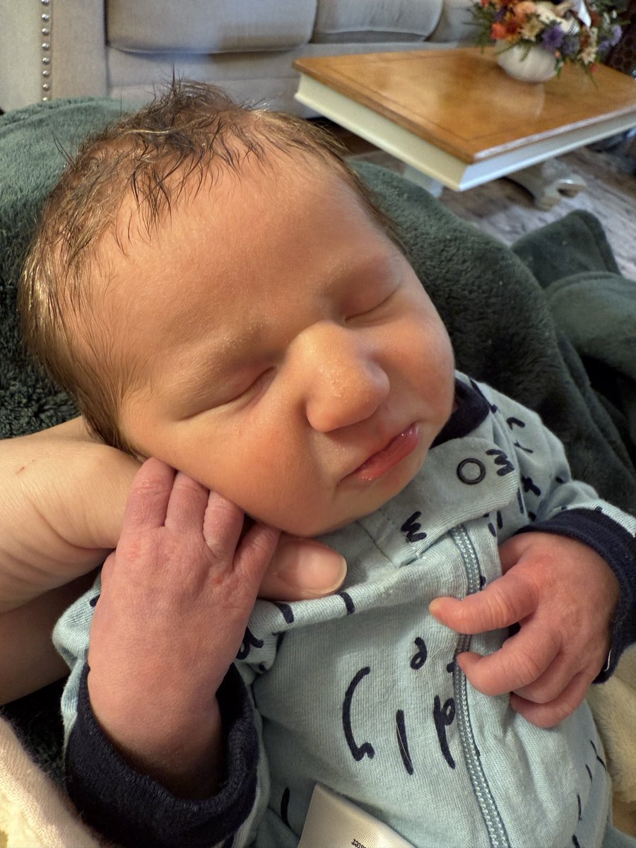 cass_b_anderson's tweet photo. Baby Barrett Knox Anderson- welcome to the world https://t.co/ajid4YiPtO