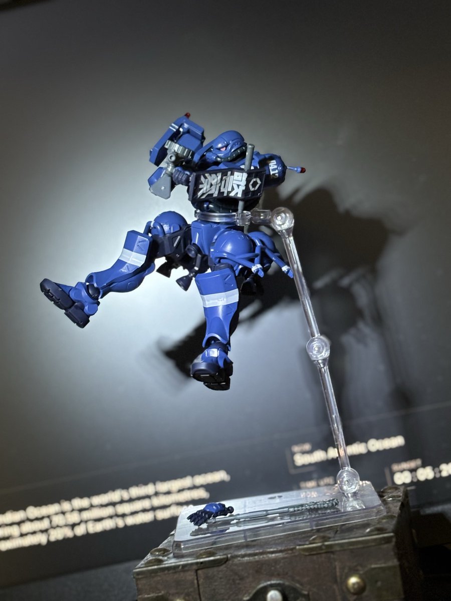 Vihelm_TEIREN2's tweet photo. 初めてのガンプラ制作。
登場するのは軍警ザクさん。 https://t.co/EDr6YPJqA4
