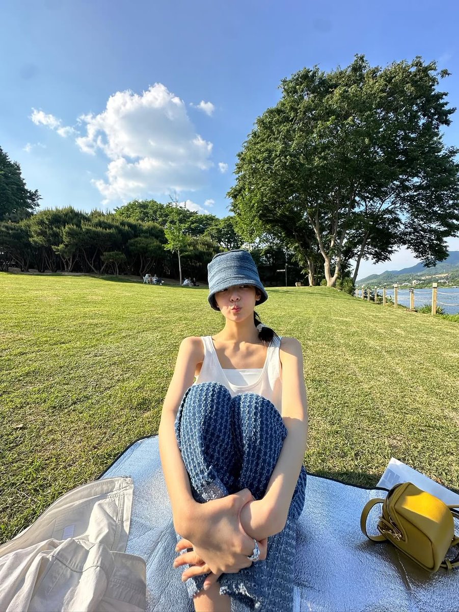 jisupics's tweet image. #LIA lia_loves___ instagram update